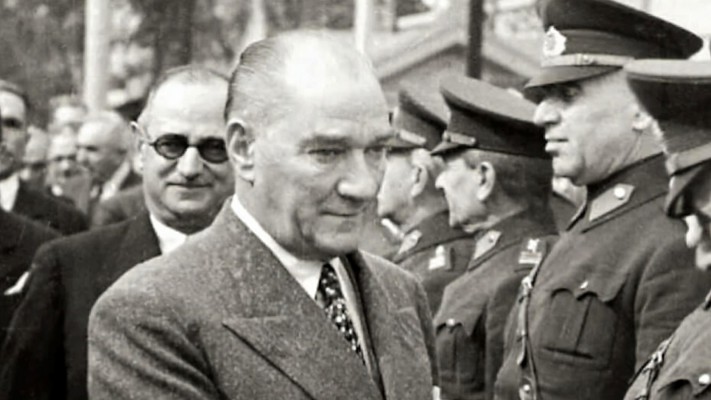 Ey Türk gençliği!