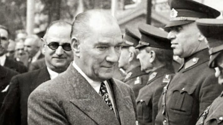Ey Türk gençliği!