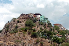 Gürçeşme'de Kartal Yuvası [Fotoğraf : Mustafa Oğuz]